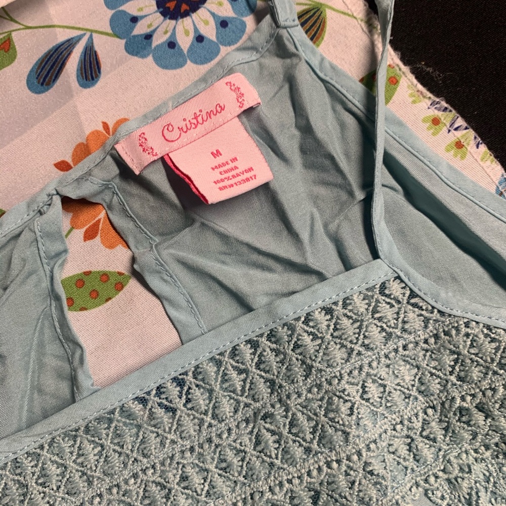Strings shirt - Picture 2 of 3